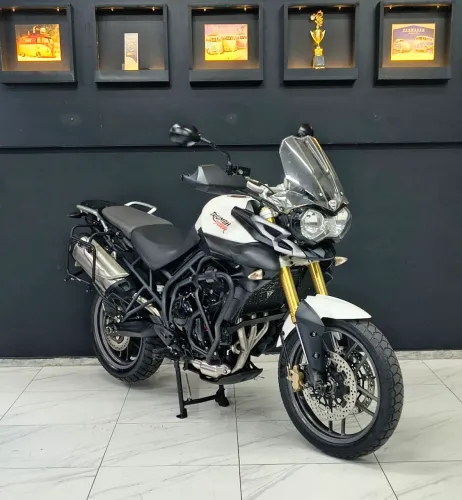 Triumph Tiger 800