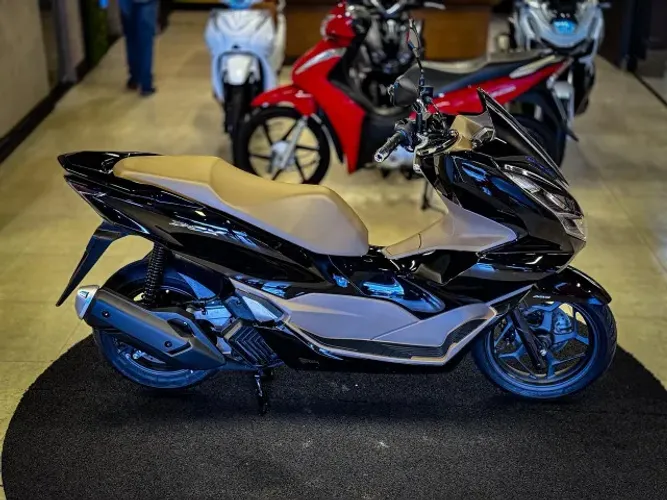 Honda PCX 160 DLX 0km 2026