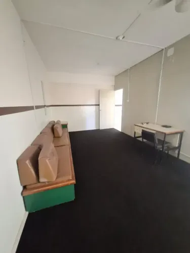 Sala comercial, na Calçada