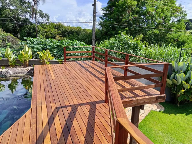 decks, forros , pergolado e chalés em madeira , lagos e piscinas naturais 