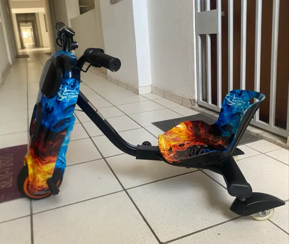Triciclo elétrico