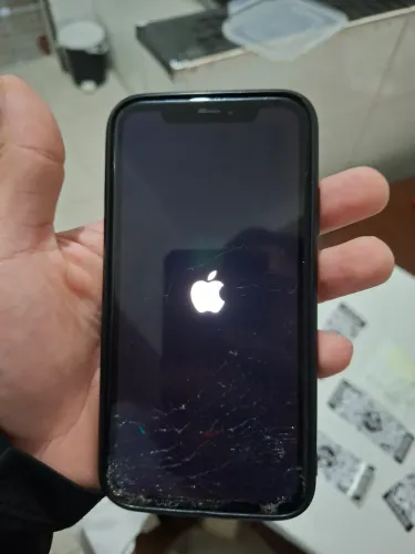 iPhone XR 400R$