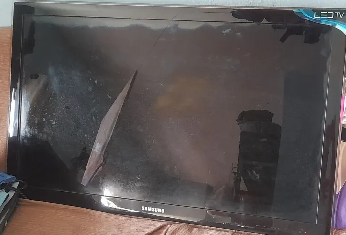 Tv samsung 40 com defeito na imagem 
