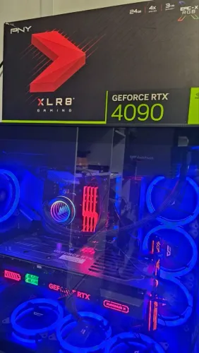 NVIDIA RTX 4090 (PNY XLR8 GAMING)