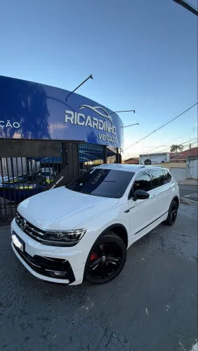 Volkswagen Tiguan Allspac R-line 350 TSI 2.0 4X4 2018