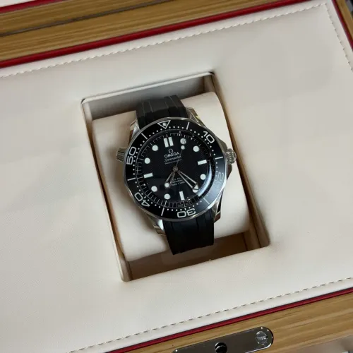 Omega Seamaster 300m