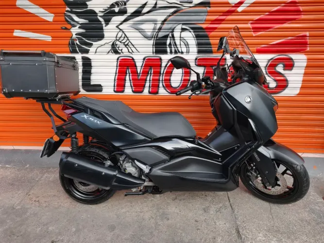 YAMAHA XMAX 250 ABS 2025 CONNECTED COM 9 MIL KM COM BAU E CARPLAY
