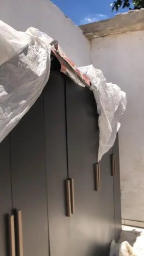 Guarda Roupa Casal 8 Portas 4 Gavetas. obs: com pequena avaria na porta!!