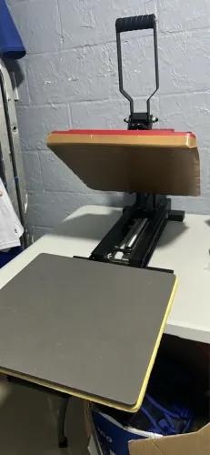 Máquina de estampa nova