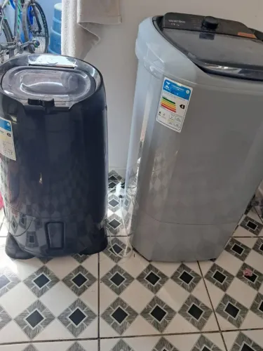 Máquina de lavar e centrifuga