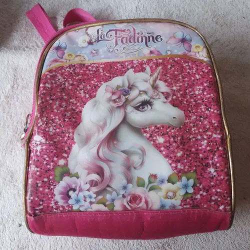 Lancheira infantil La Fadine rosa-choque pouco uso