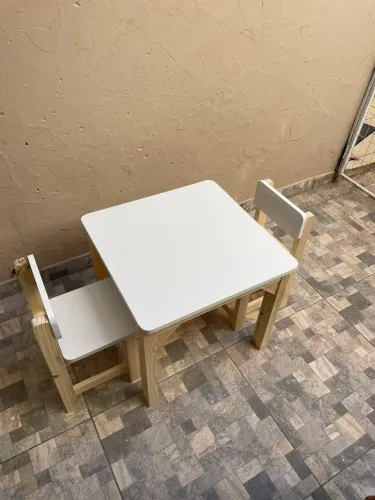 Mesa infantil em mdf