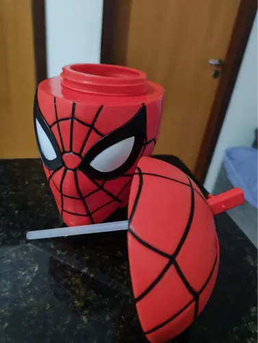Copo Homem Aranha ?
