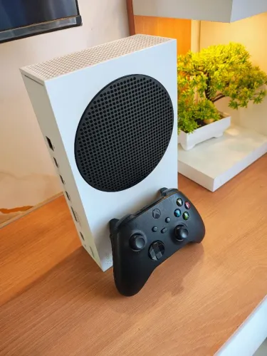 Xbox Series S Com Garantia - Vendo Troco 