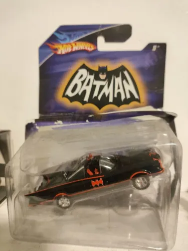 Miniatura Bat móvel Hot Wheels