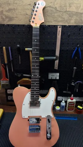 Vendo Guitarra Telecaster Aslan