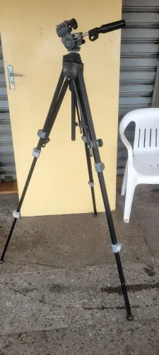 Tripé fotografico Slik.