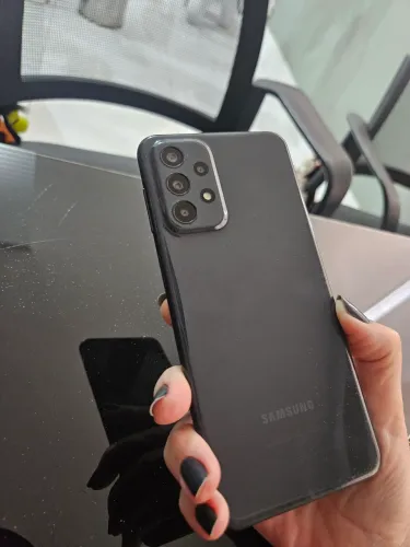 Samsung Galaxy A23 preto 128GB, câmera alta resolução, sem avarias, pouco usado.