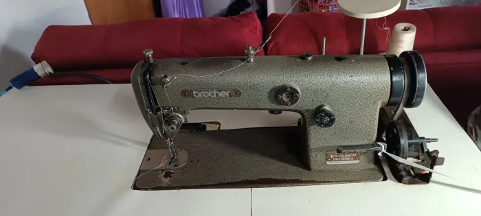 Máquina Reta BROTHER