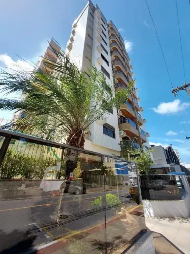 Aluguel | Apartamento 2 quartos (1 suíte) | Centro