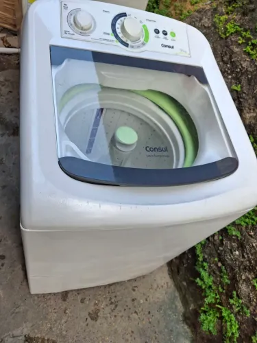 Vendo máquina de lavar 9kg funcionando Muito bem ENTREGO.