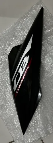 Carenagem lateral CB 300