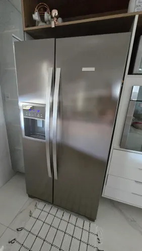 Geladeira side by side Electrolux 