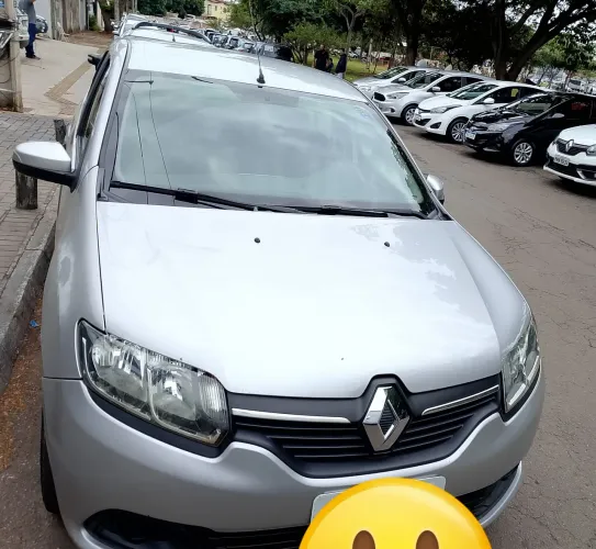 Renault Logan Expression Hi-flex 1.6 8V 4P 2015