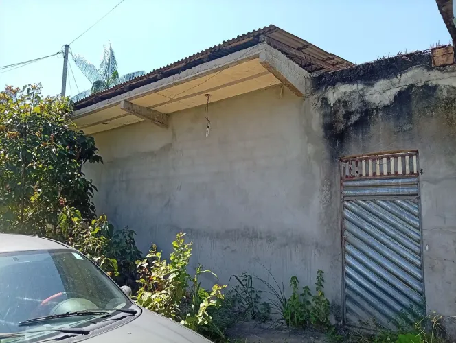 Vendo casa + terreno amplo de esquina em Abaetetuba-PA