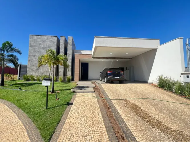 Casa em Condomínio Fechado em Goiânia: Luxo e Segurança no Jardins Bolonha