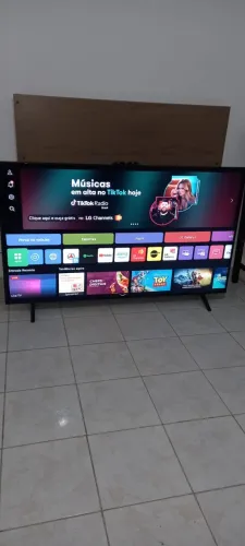 ? TV Smart LG 65" 4K UHD - 1 ano de uso / 1680horas de uso / aprox 70 dias de uso