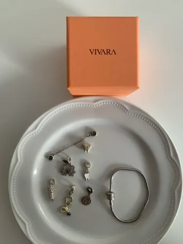 Pulseira vivara pra vender logo 