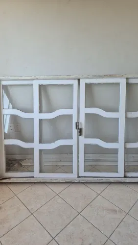 Janela de madeira de vidro - Ótimo estado.