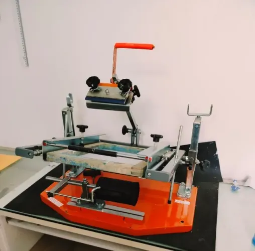 Máquina Serigrafia Cilíndrica para copos _ Silksmaq