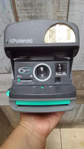 Camera Polaroid 600 Antiga