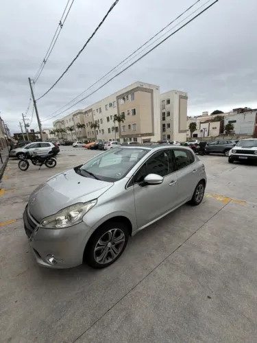Peugeot 208 Griffe 1.6 Flex 16V 5P Mec. 2014