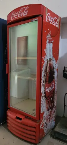 Vendo freezer da coca cola