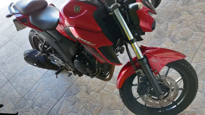 Vendo essa máquina top