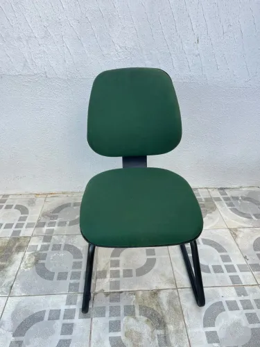 Cadeira fixa para escritório