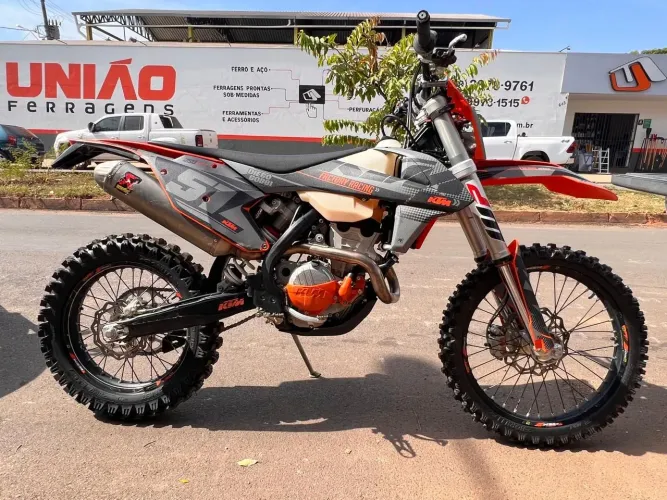 KTM 250 muito nova 
