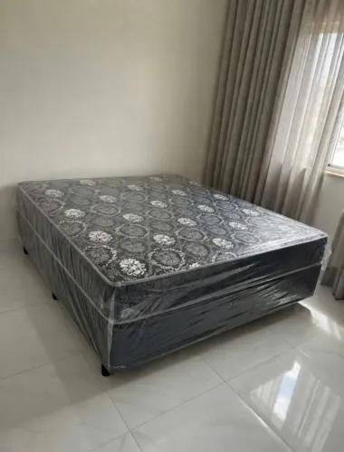 Cama casal molas ensacadas,preço R$799 ,contato *