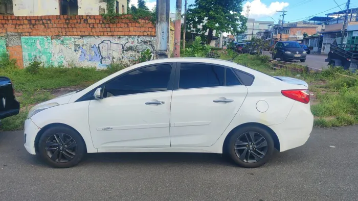 Carro HB20