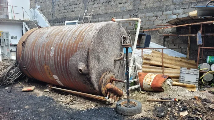 Caixa d'água 10.000 litros, fibra de vidro. 