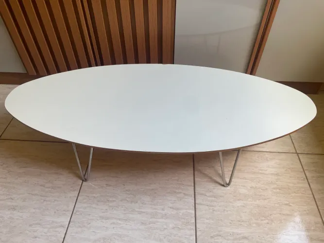 Linda mesinha de centro da TOK STOK