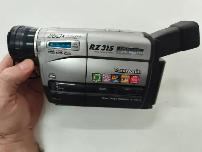 Filmadora Panasonic RZ 315 no estado