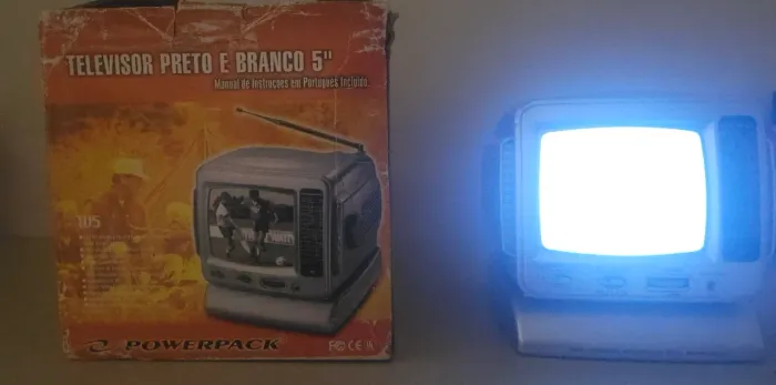 Televisor powerpack na caixa