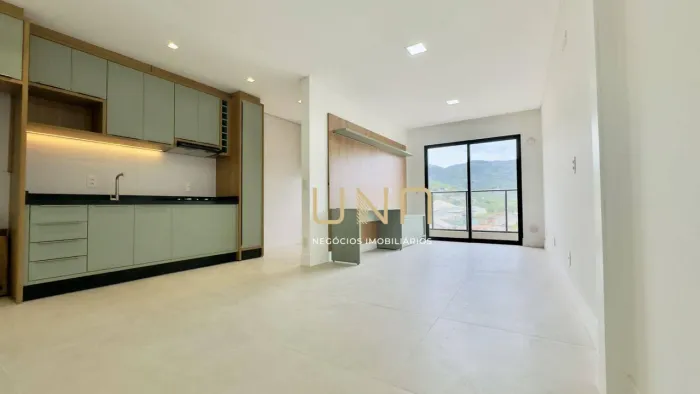Apartamento com 1 dormitório para alugar, 64 m² por R$ 5.533,00/mês - Monte Verde - Floria