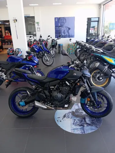 YAMAHA MT 07 ? 
