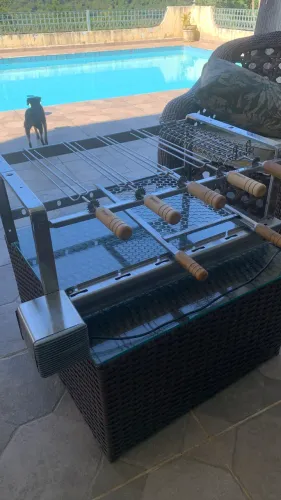 Melhore seu churrasco com Giragrill para 6 espetos, de Inox