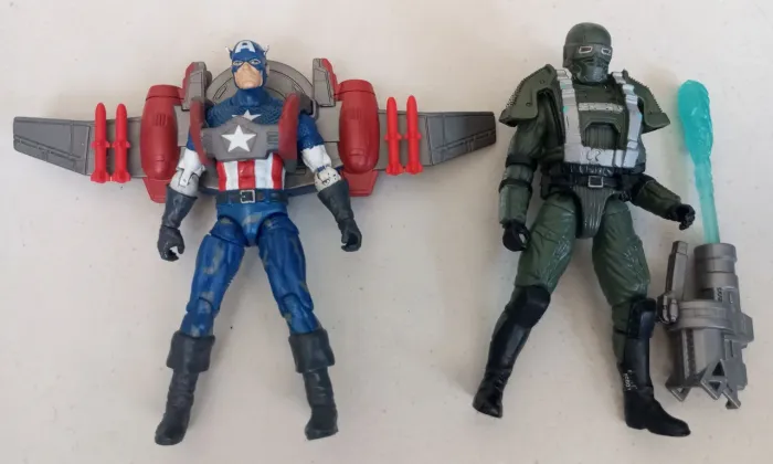 Capitão e Agente da Hidra - cada um por $80